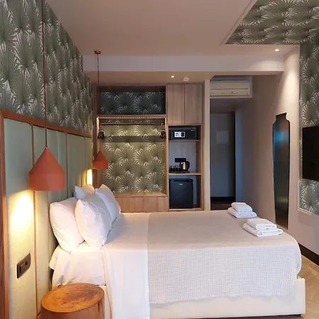 Coral 4*
